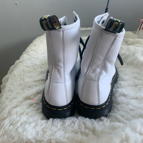 doc marten boots - Picture 4 of 4